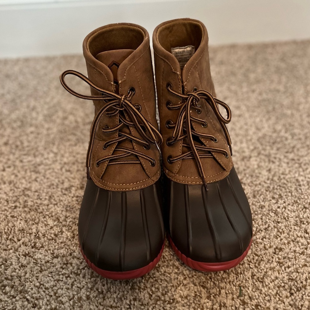 Women’s Marleylilly Monogrammed Duck Boots - Picture 10 of 13